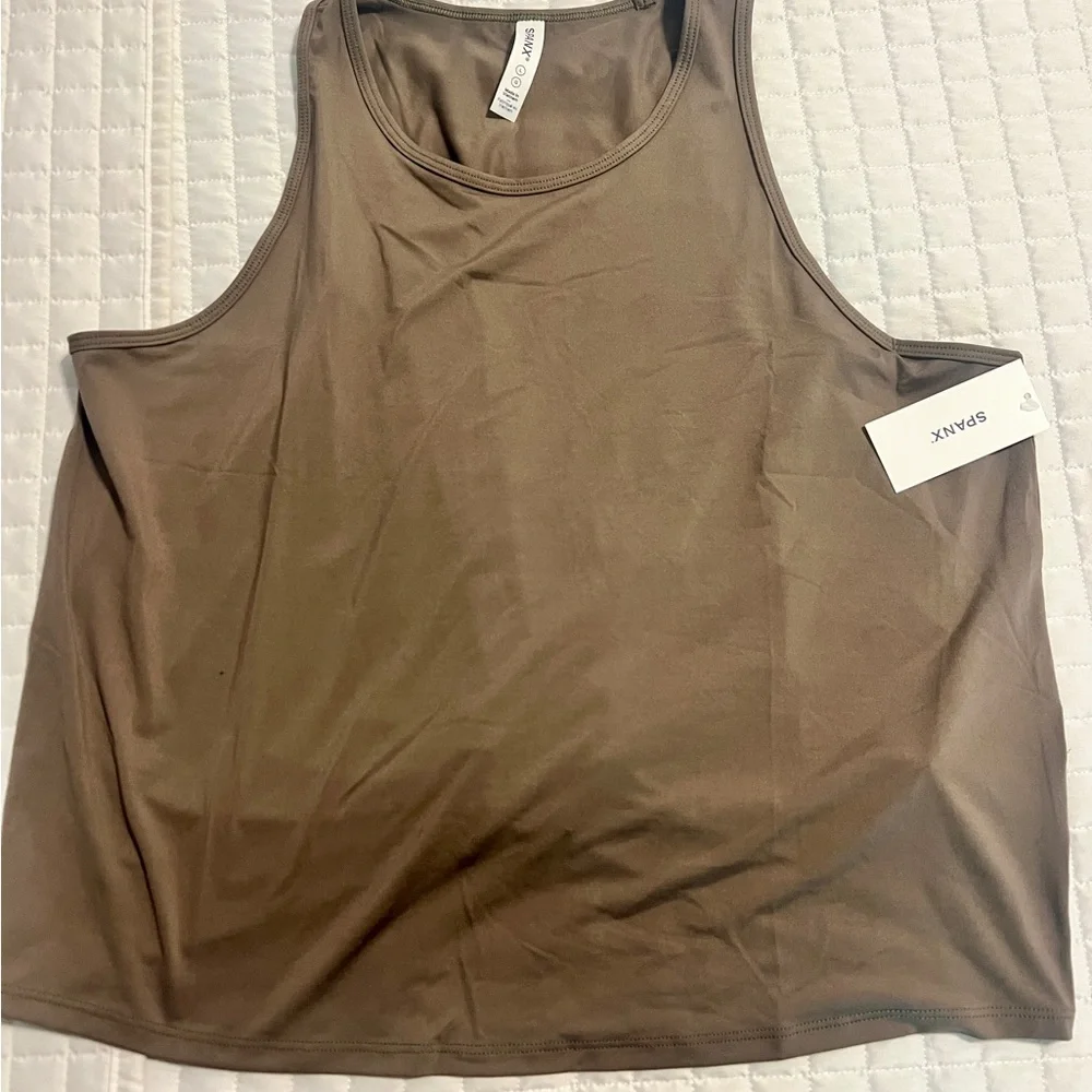 SPANX Women's NWT Butter Keyhole tank top in Smoke. Sleeveless. Size large. - Picture 2 of 3